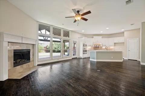 850 Woodview Dr, Prosper, TX 75078