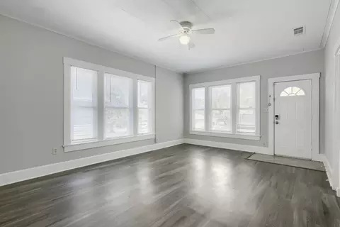 Living - 520 E Day St, Denison, TX 75021 photo 1 of 6