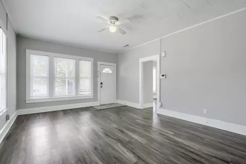 Living - 520 E Day St, Denison, TX 75021 photo 2 of 6