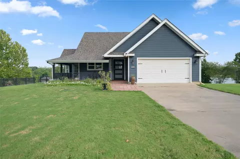 7581 E Lake Dr, Murchison, TX 75778