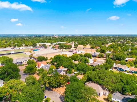 View/Area - 2616 Pine Ave, Waco, TX 76708 photo 1 of 2