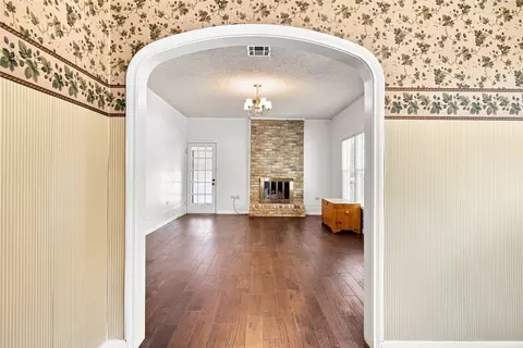 Living - 2616 Pine Ave, Waco, TX 76708 photo 3 of 3