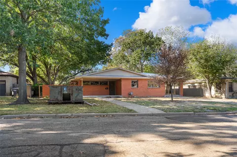 2308 N 49th St, Waco, TX 76710