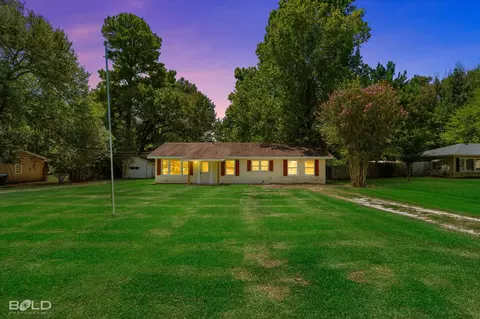 6337 Garden Oaks Dr, Shreveport, LA 71129