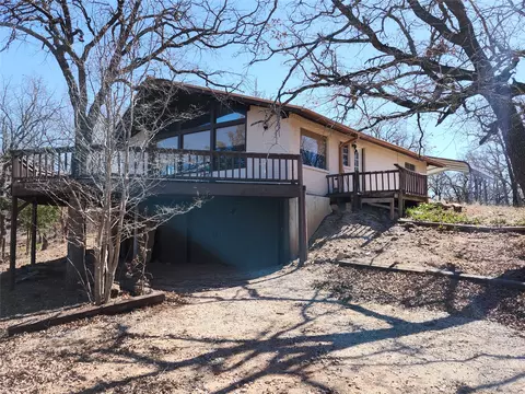 380 Nocona Dr, Nocona, TX 76255