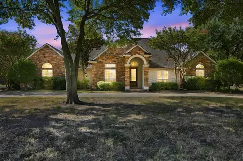 1212 N Creek Cir, Waxahachie, TX 75165