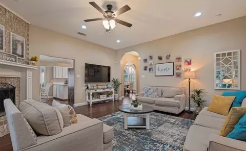 Living - 2425 Waterloo Ln, Mesquite, TX 75181 photo 3 of 3