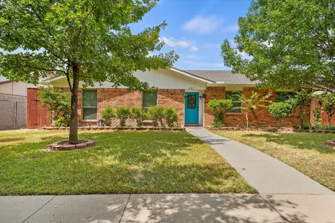 6317 Briar Knoll Dr, Garland, TX 75043