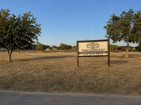 529 Grant Ave, Strawn, TX 76475