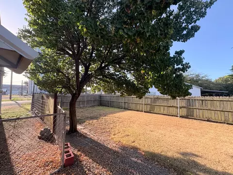 Exterior - 702 Main St, Windom, TX 75492 photo 6 of 6