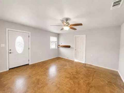 Living - 702 Main St, Windom, TX 75492 photo 2 of 4