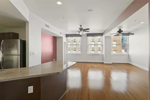 411 W 7th St #707, Fort Worth, TX 76102
