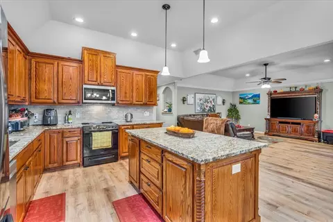 812 E Mcgee St, Sherman, TX 75090