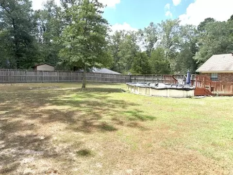 Exterior - 103 Dogwood Dr, Springhill, LA 71075 photo 8 of 11