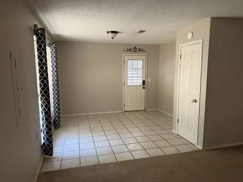 Living - 103 Dogwood Dr, Springhill, LA 71075 photo 4 of 4