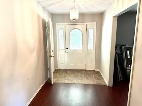 Entry Way - 103 Dogwood Dr, Springhill, LA 71075 photo 1 of 1