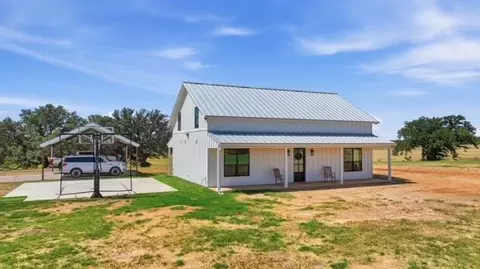 1000 Adell Rd, Weatherford, TX 76088