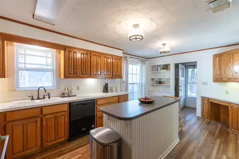 Kitchen - 500 N Avenue H, Haskell, TX 79521 photo 1 of 6