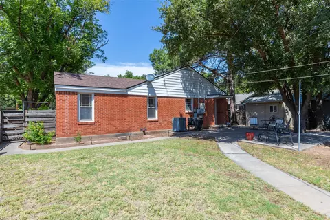 Exterior - 500 N Avenue H, Haskell, TX 79521 photo 7 of 10