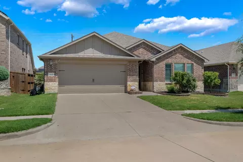 1805 Gold Mine Trl, Aubrey, TX 76227
