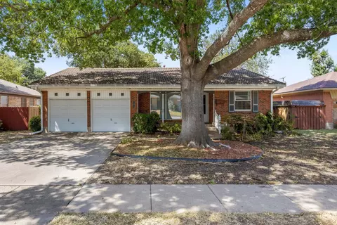 1013 Bandera Ln, Garland, TX 75040