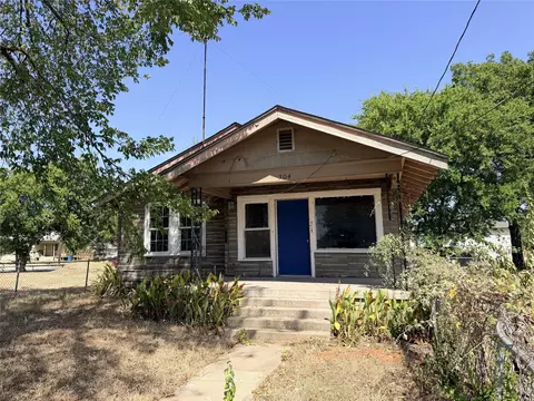 304 E 1st Ave, Corsicana, TX 75110
