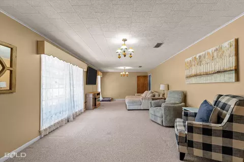 Living - 9347 Highway 3, Plain Dealing, LA 71064 photo 1 of 2