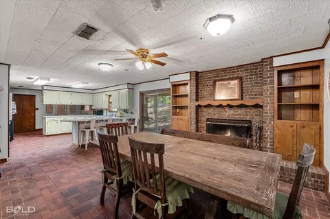 Dining - 9347 Highway 3, Plain Dealing, LA 71064 photo 1 of 5