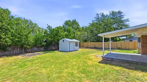 Exterior - 744 Windsor Dr, Everman, TX 76140 photo 5 of 6