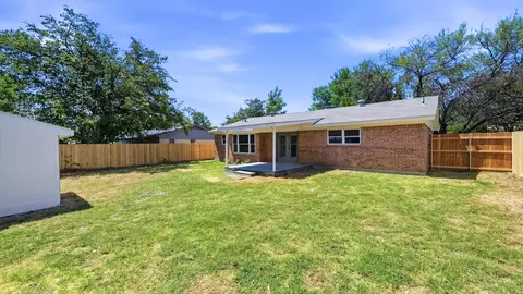 Exterior - 744 Windsor Dr, Everman, TX 76140 photo 4 of 6