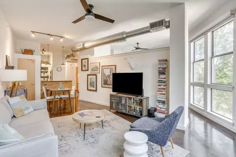 201 W Lancaster Ave #320, Fort Worth, TX 76102