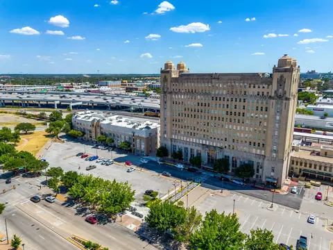 201 W Lancaster Ave #320, Fort Worth, TX 76102
