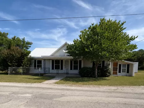 600 W 14th St, Coleman, TX 76834