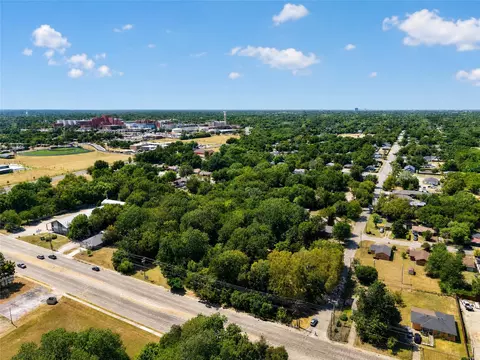 2633 E Ledbetter Dr, Dallas, TX 75216