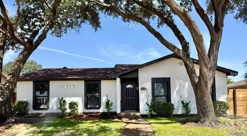 1810 Sandra Ln, Grand Prairie, TX 75052
