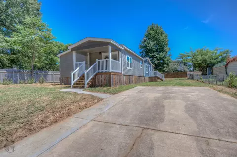 6823 Rockwell Pl, Shreveport, LA 71119