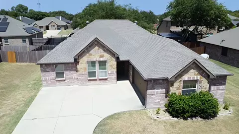 221 Anthony Ln, Red Oak, TX 75154