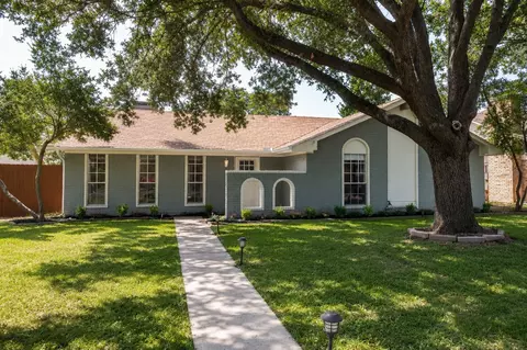 1818 Trowbridge St, Garland, TX 75044