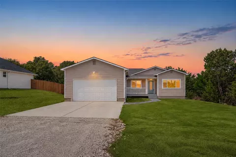 5908 Collins Ct, Granbury, TX 76048