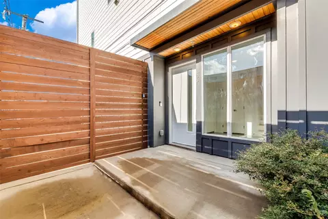 1505 N Garrett Ave #105, Dallas, TX 75206