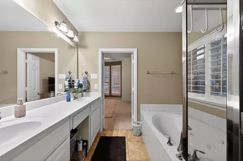 Bath - 1128 Wilson Dr, Lantana, TX 76226 photo 3 of 3