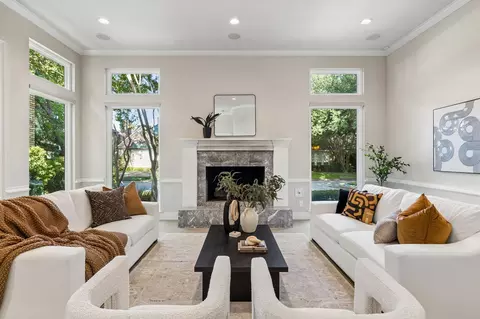 7233 Helsem Bnd, Dallas, TX 75230