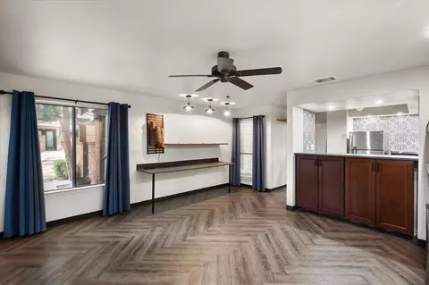2300 Bamboo Dr #N102, Arlington, TX 76006