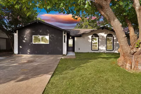 1012 Catherine Ln, Seagoville, TX 75159