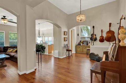 4821 Bellflower Way, Fort Worth, TX 76123