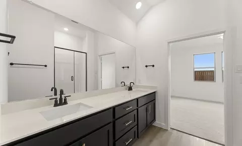 Bath - 3643 Castle Dr, Celina, TX 75009 photo 2 of 3