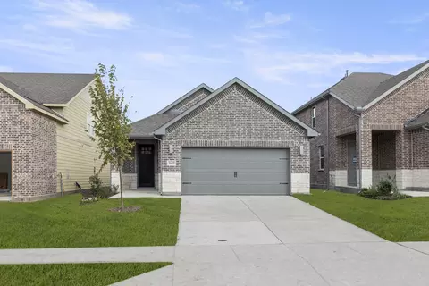 3643 Castle Dr, Celina, TX 75009