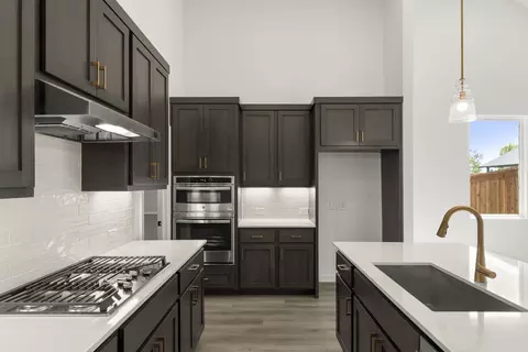 Kitchen - 3634 Saffron Dr, Celina, TX 75009 photo 2 of 4