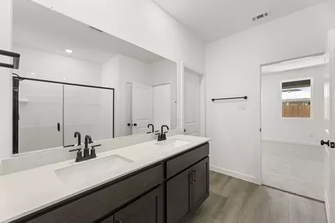 Bath - 3634 Saffron Dr, Celina, TX 75009 photo 4 of 5