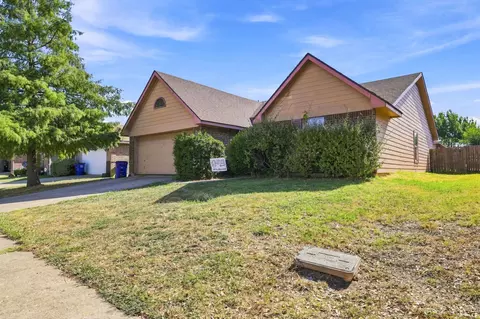 3512 Loyd Dr, Balch Springs, TX 75180